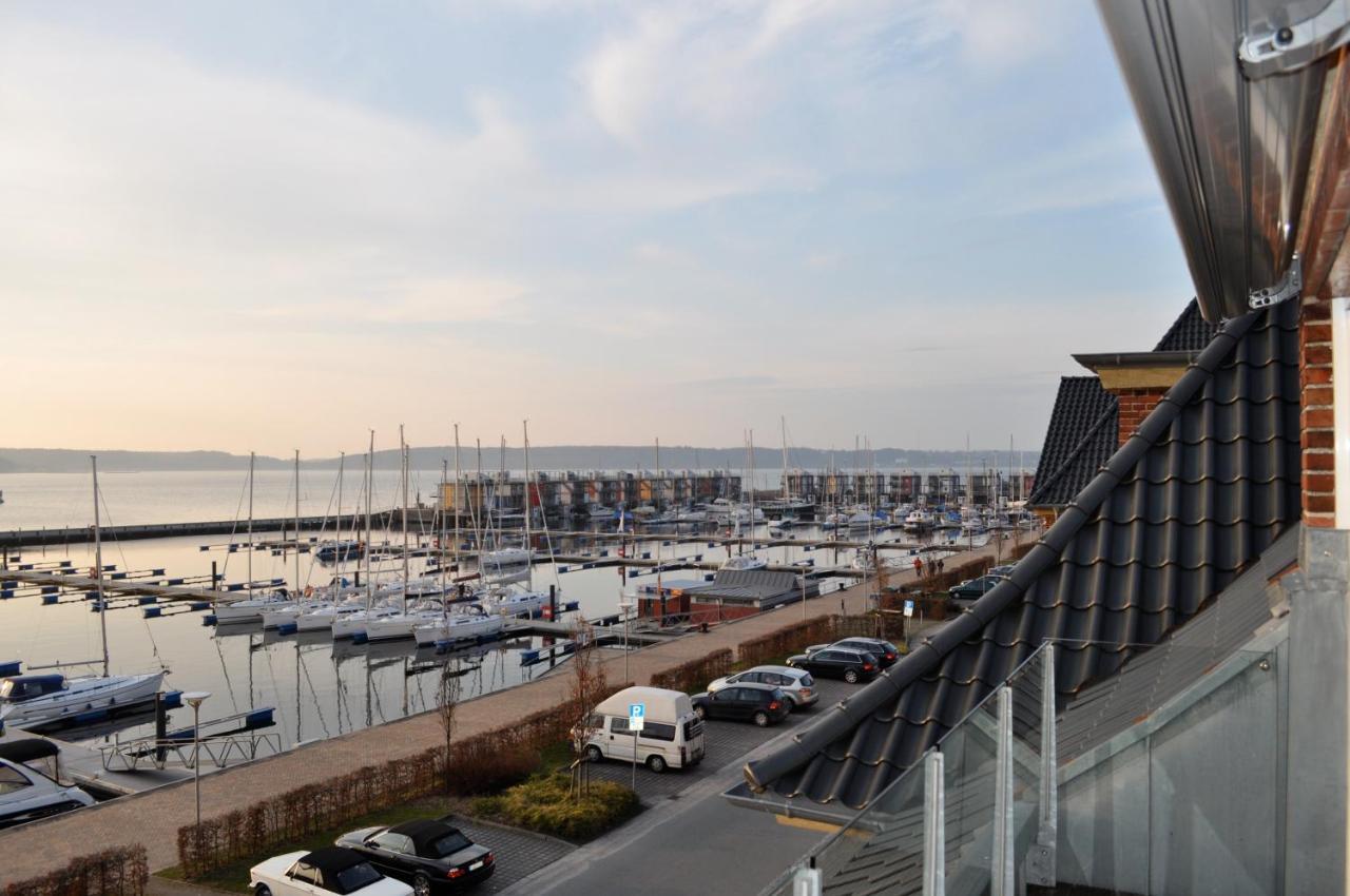 Fewo1846 - Baltic Lodge - Komfortable Maisonettewohnung Mit 3 Schlafzimmern, Balkon Und Blick Auf Die Marina Sonwik Flensburg Exterior photo